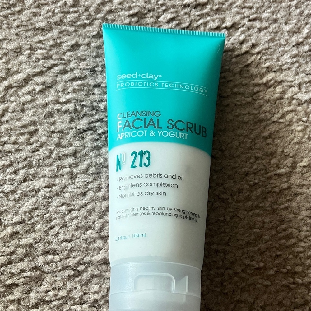 Apricot & Yogurt Facial Scrub - Teal and White